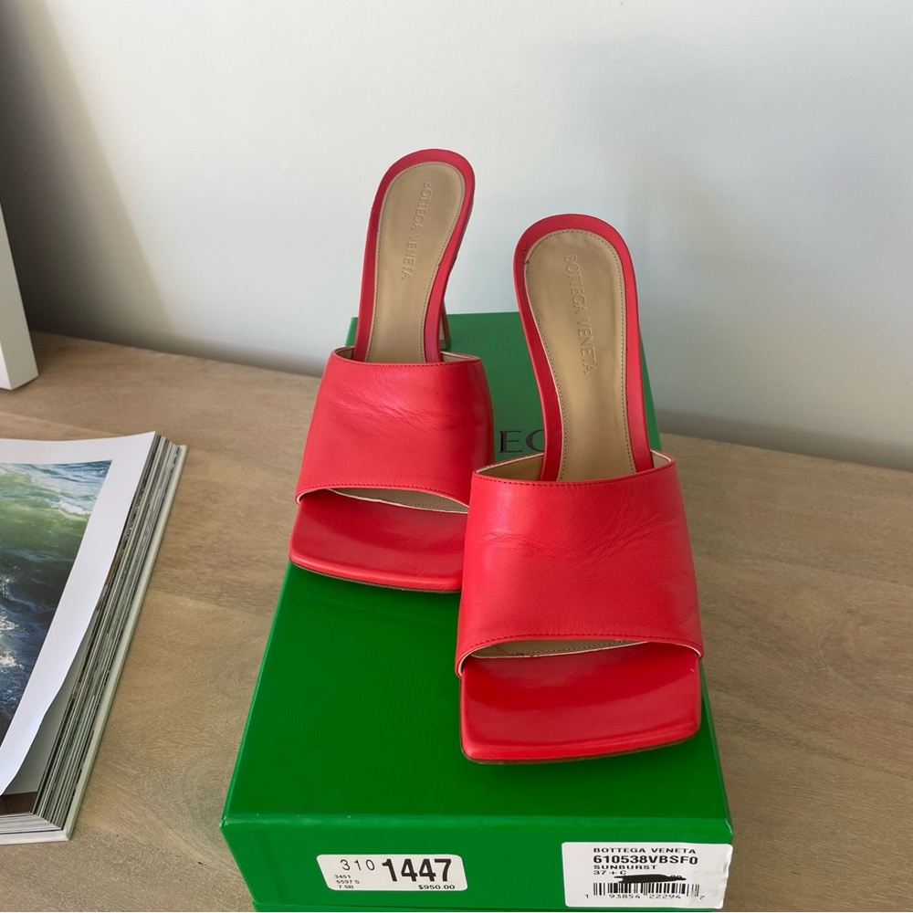 Authentic Bottega Veneta Stretch Sandals